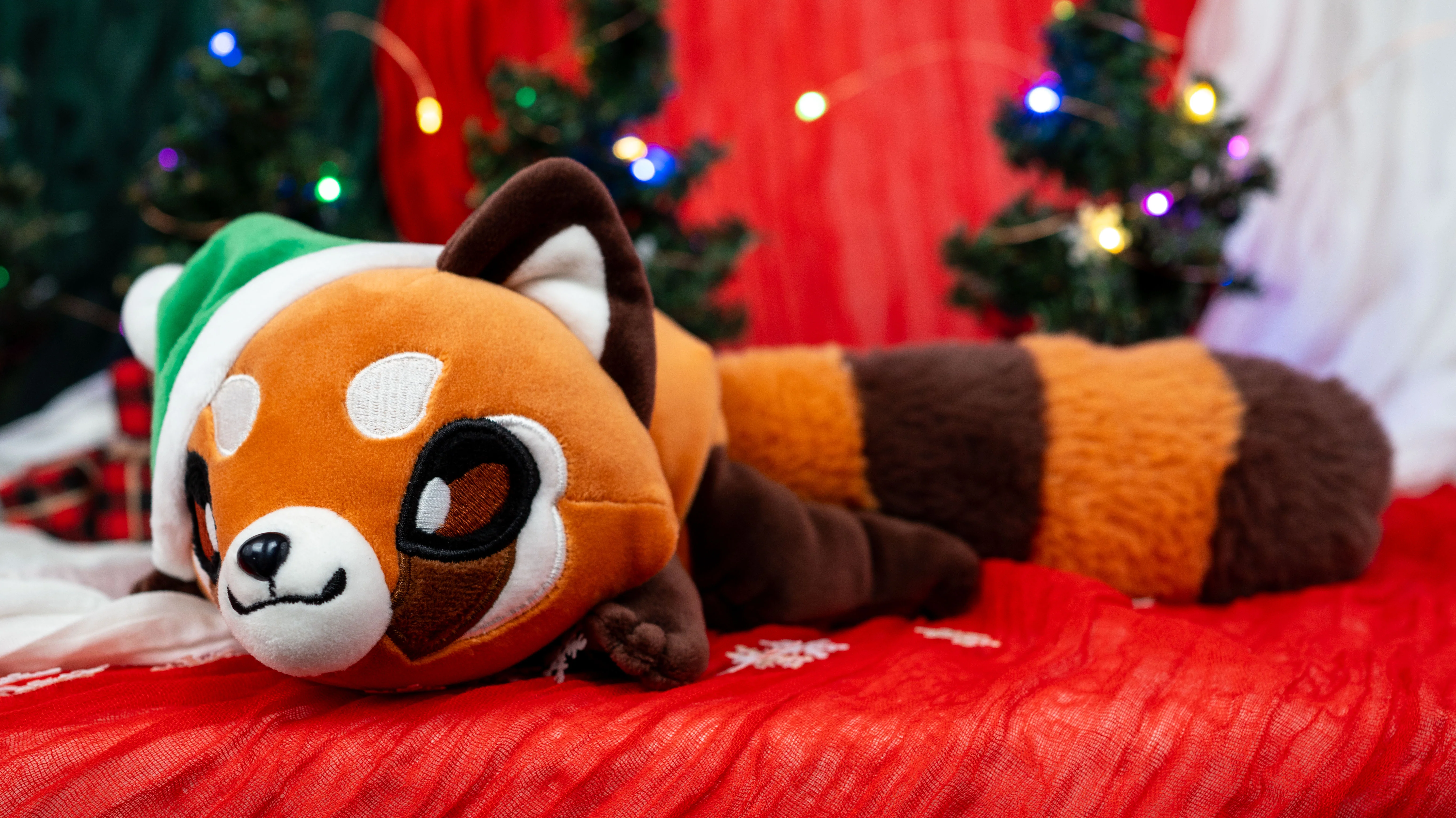 B.B. Originals Red Panda - Weighted Plushie - Image 3
