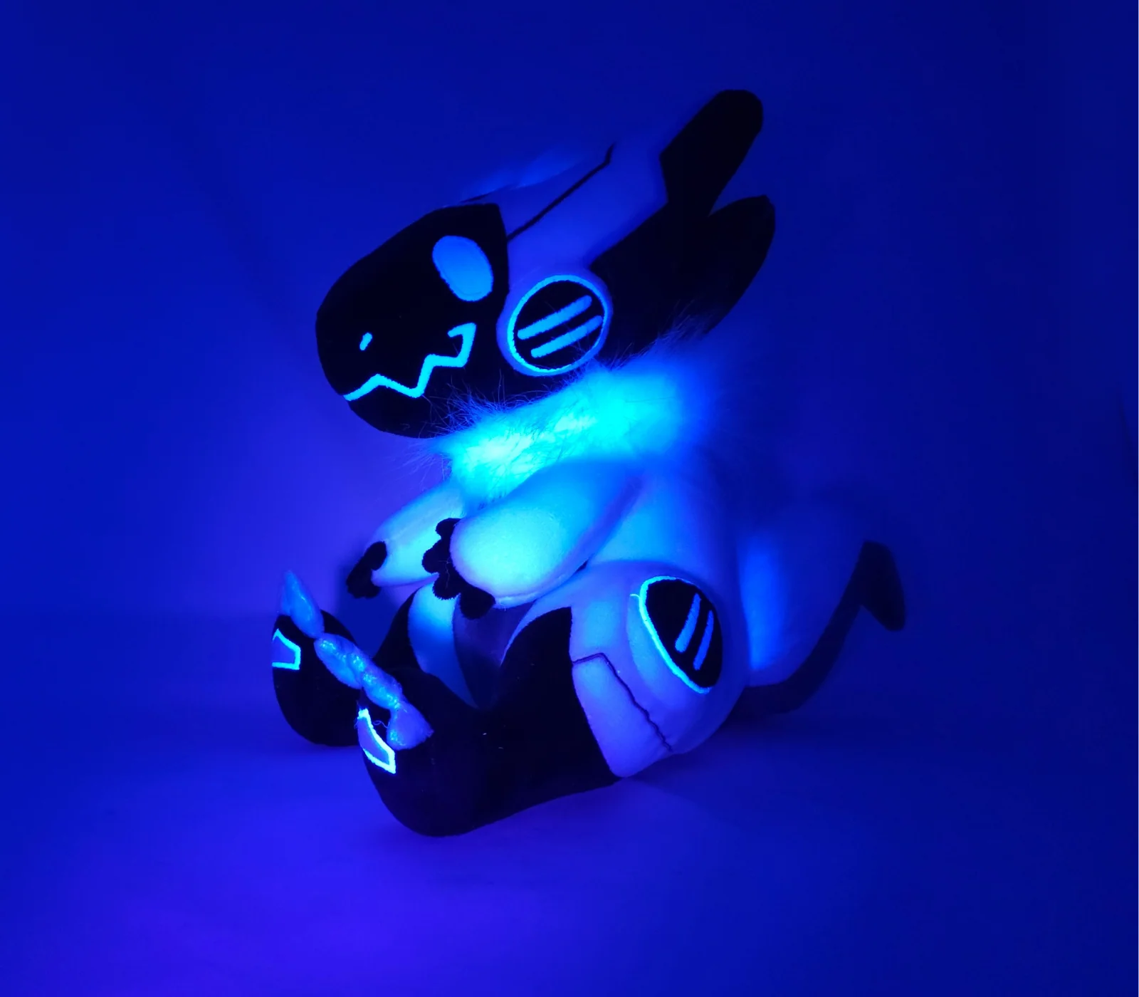 Primagen "A.S.C.I.I. V2" - Sitting Plushie [Glow in the Dark Edition] - Image 6
